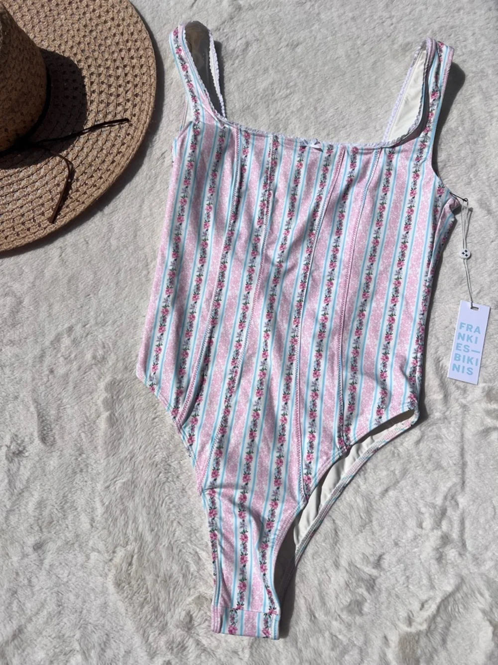 Frankie’s Bikinis Etta Floral One Piece Swimsuit Size Large